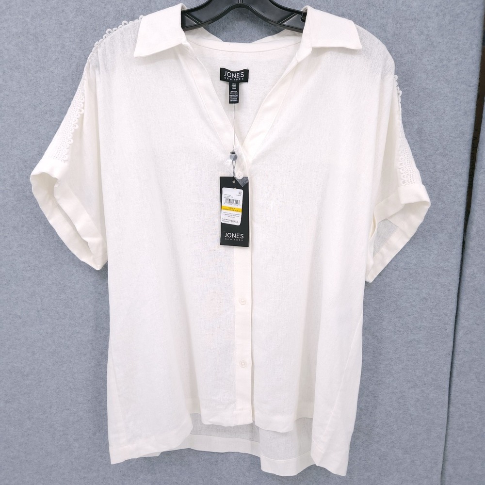 Jones New York Button Up Collared V Neck Short Sleeve White Shirt Womens M NWT